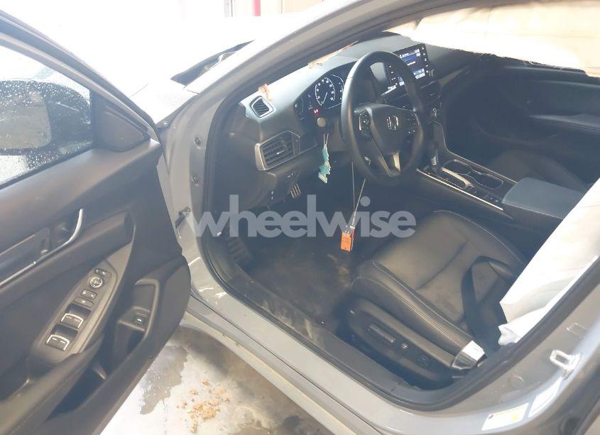 Photo 19 of 2022 Honda Accord SPORT (VIN 1HGCV1F39NA083842)