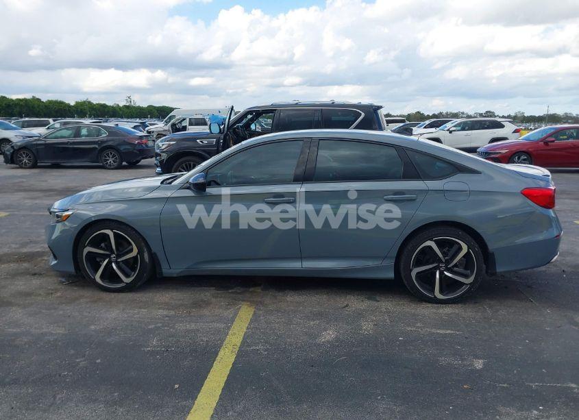 Photo 14 of 2022 Honda Accord SPORT (VIN 1HGCV1F39NA088703)