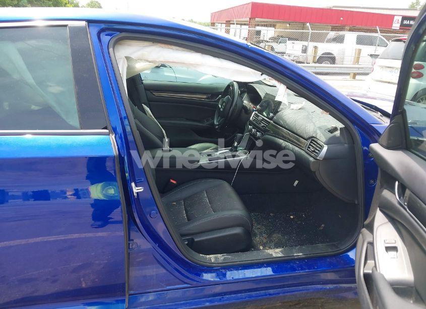 Photo 5 of 2022 Honda Accord SPORT (VIN 1HGCV1F39NA089561)