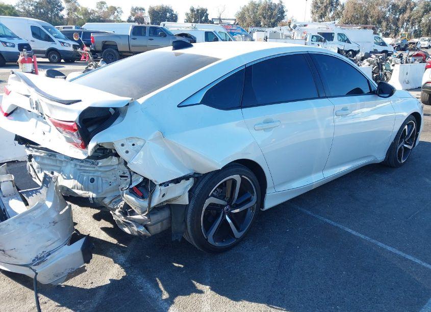 Photo 4 of 2022 Honda Accord SPORT (VIN 1HGCV1F39NA105323)