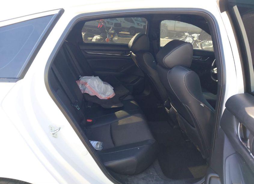 Photo 8 of 2022 Honda Accord SPORT (VIN 1HGCV1F39NA105323)