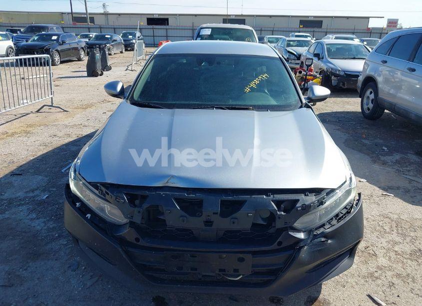 Photo 12 of 2018 Honda Accord SPORT (VIN 1HGCV1F3XJA006259)