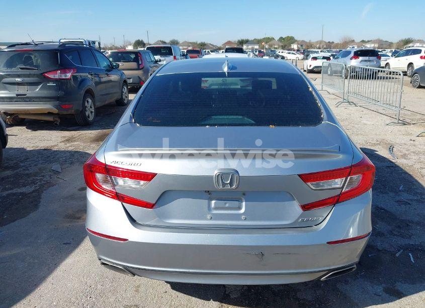 Photo 16 of 2018 Honda Accord SPORT (VIN 1HGCV1F3XJA006259)