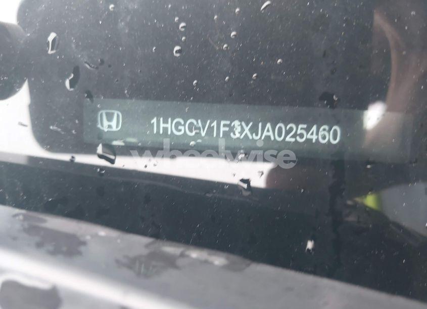 Photo 17 of 2018 Honda Accord SPORT (VIN 1HGCV1F3XJA025460)