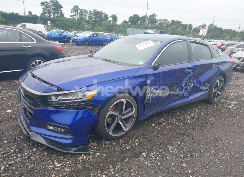 Photo 2 of 2018 Honda Accord SPORT (VIN 1HGCV1F3XJA025460)