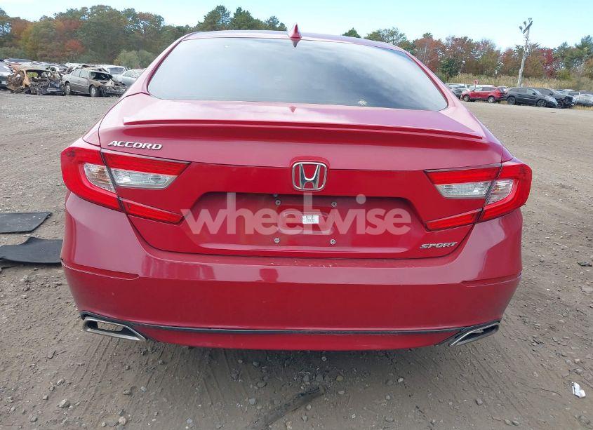 Photo 16 of 2018 Honda Accord SPORT (VIN 1HGCV1F3XJA031422)