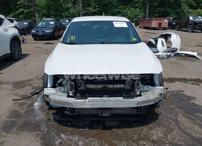 Photo 13 of 2018 Honda Accord SPORT (VIN 1HGCV1F3XJA058832)