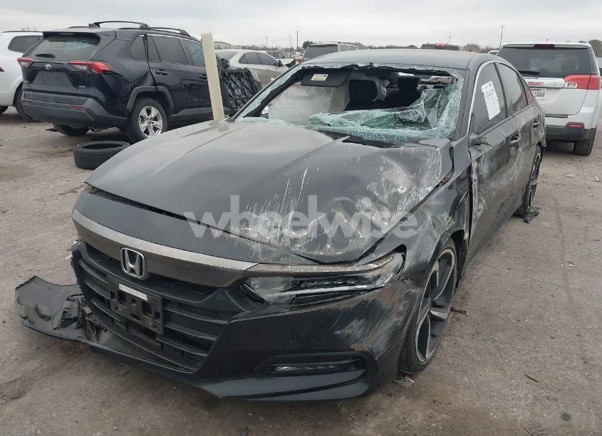 Photo 2 of 2018 Honda Accord SPORT (VIN 1HGCV1F3XJA068826)