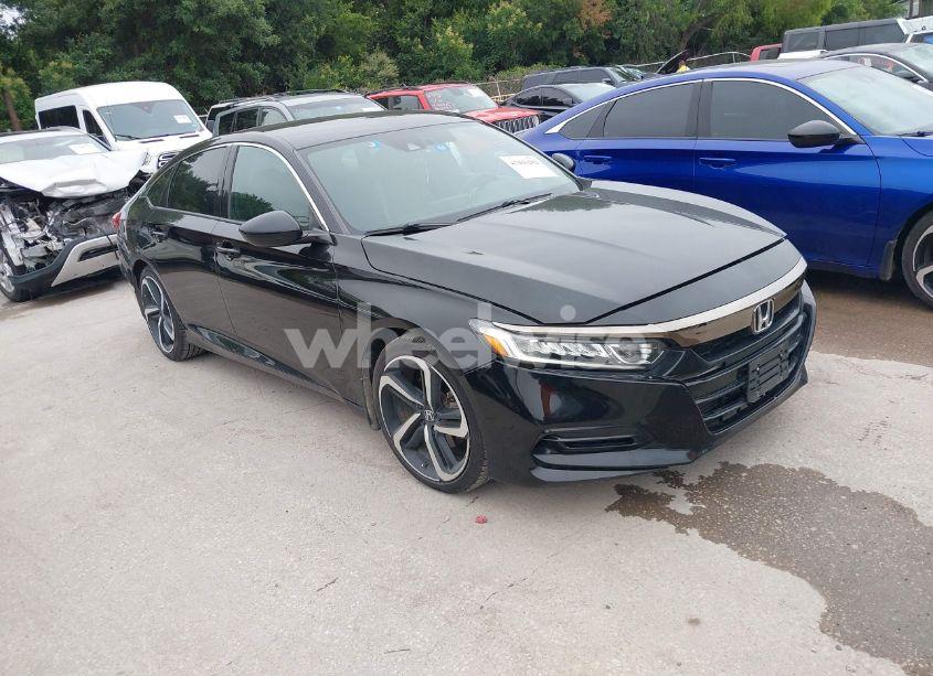 2018 Honda Accord SPORT (VIN 1HGCV1F3XJA092009) main photo