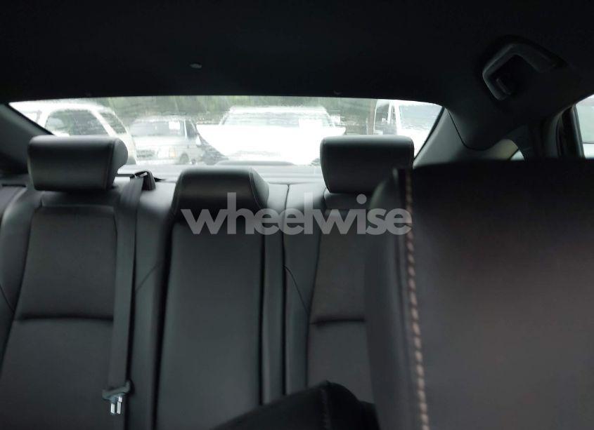 Photo 18 of 2018 Honda Accord SPORT (VIN 1HGCV1F3XJA092009)