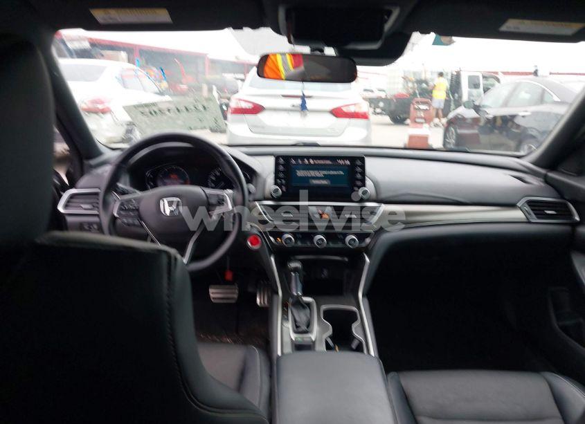 Photo 20 of 2018 Honda Accord SPORT (VIN 1HGCV1F3XJA092009)