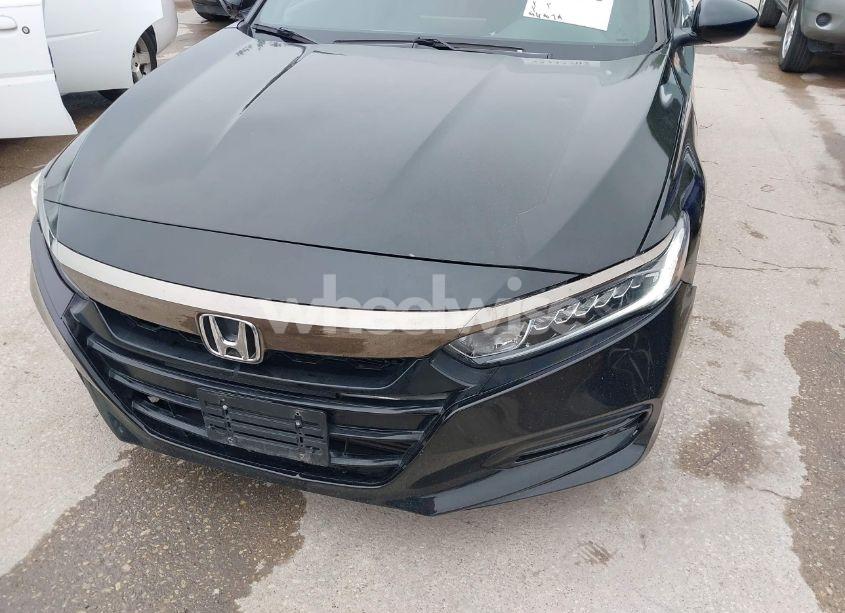 Photo 6 of 2018 Honda Accord SPORT (VIN 1HGCV1F3XJA092009)