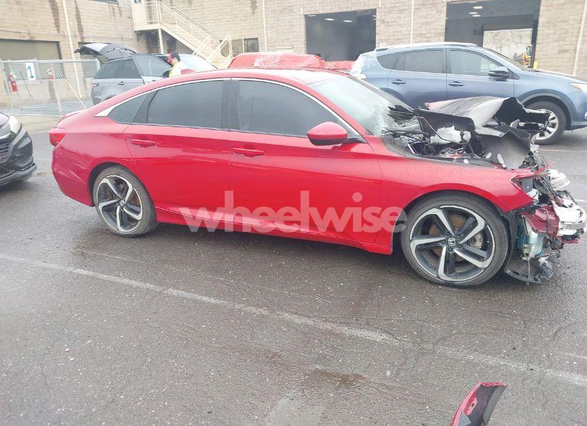 Photo 14 of 2018 Honda Accord SPORT (VIN 1HGCV1F3XJA111142)