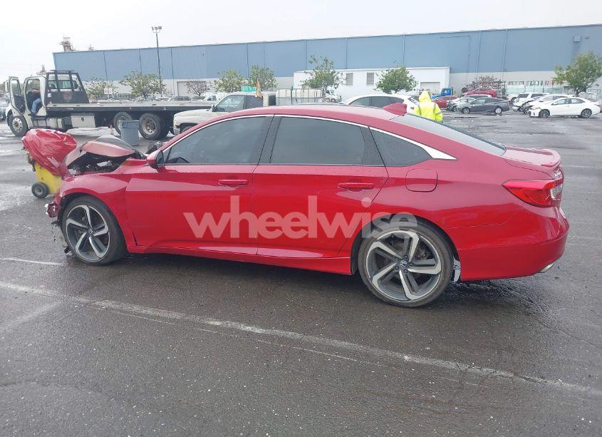 Photo 15 of 2018 Honda Accord SPORT (VIN 1HGCV1F3XJA111142)