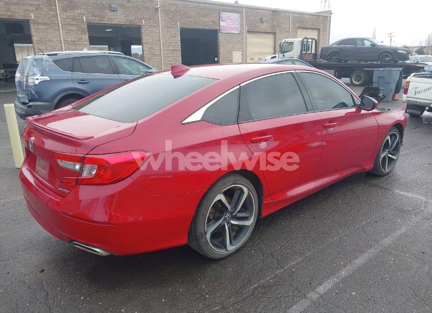 Photo 4 of 2018 Honda Accord SPORT (VIN 1HGCV1F3XJA111142)