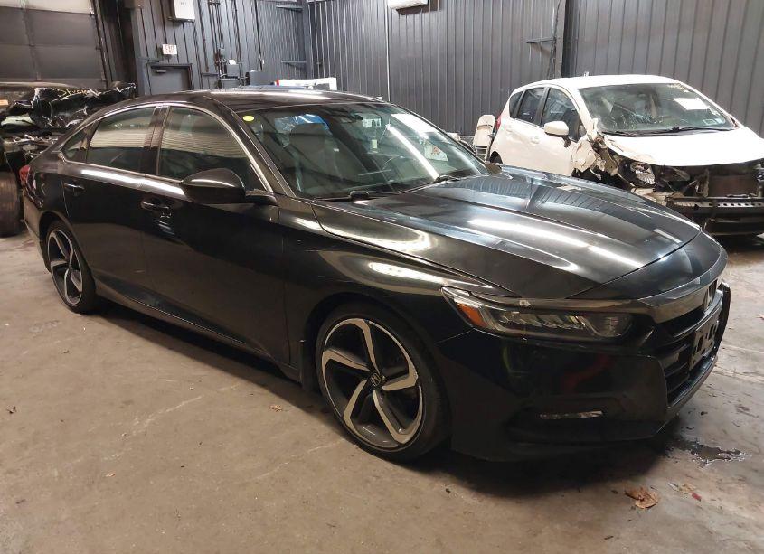 2018 Honda Accord SPORT (VIN 1HGCV1F3XJA148627) main photo