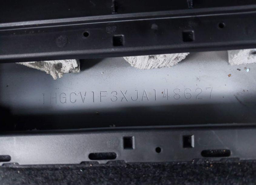 Photo 18 of 2018 Honda Accord SPORT (VIN 1HGCV1F3XJA148627)