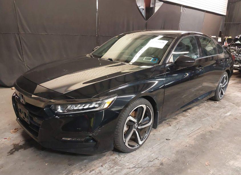 Photo 2 of 2018 Honda Accord SPORT (VIN 1HGCV1F3XJA148627)