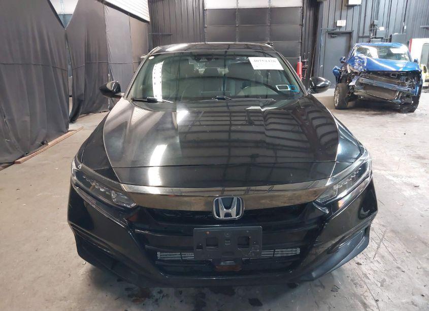 Photo 6 of 2018 Honda Accord SPORT (VIN 1HGCV1F3XJA148627)