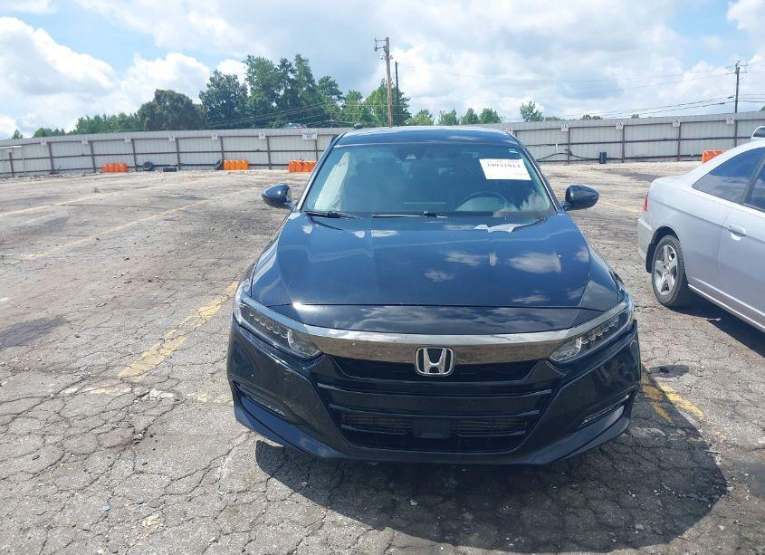 Photo 12 of 2018 Honda Accord SPORT (VIN 1HGCV1F3XJA158607)