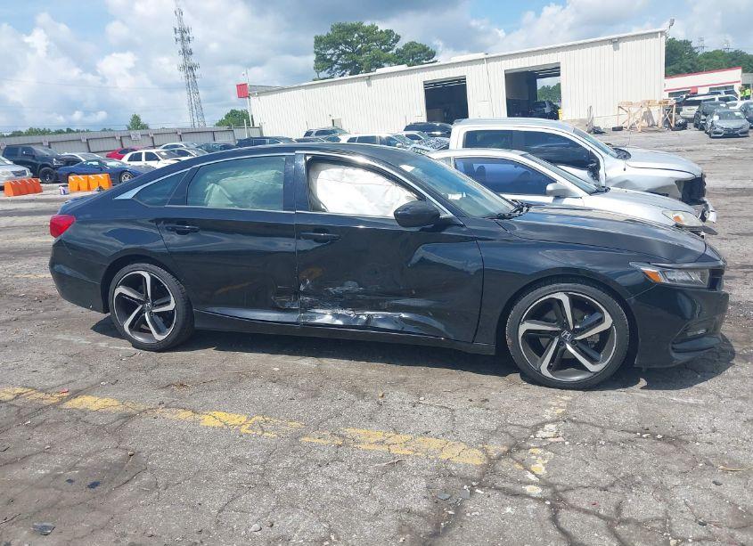 Photo 13 of 2018 Honda Accord SPORT (VIN 1HGCV1F3XJA158607)