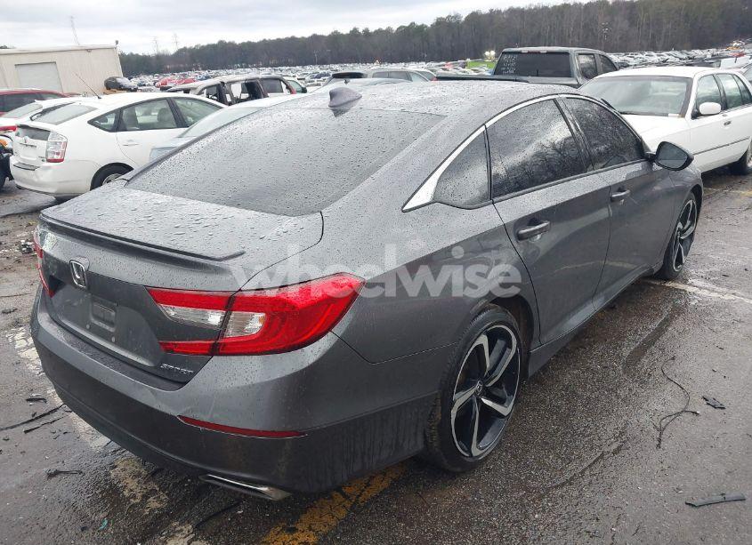 Photo 4 of 2018 Honda Accord SPORT (VIN 1HGCV1F3XJA164018)