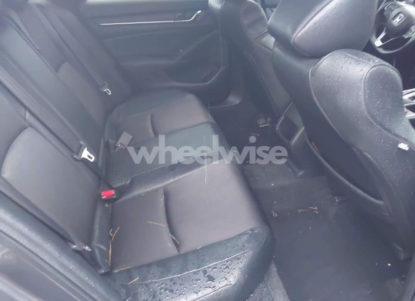 Photo 8 of 2018 Honda Accord SPORT (VIN 1HGCV1F3XJA164018)