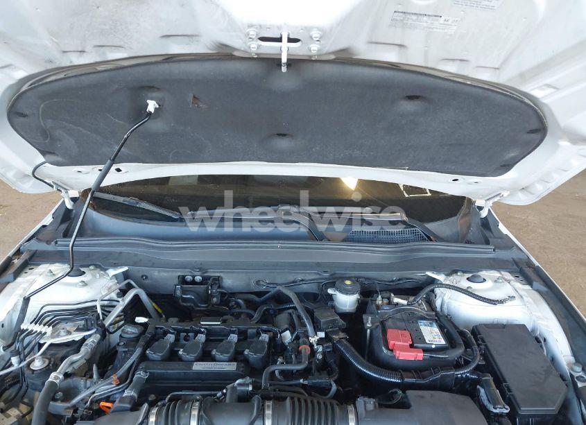 Photo 10 of 2018 Honda Accord SPORT (VIN 1HGCV1F3XJA164178)