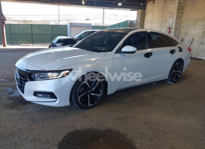 Photo 2 of 2018 Honda Accord SPORT (VIN 1HGCV1F3XJA164178)