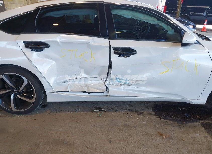 Photo 6 of 2018 Honda Accord SPORT (VIN 1HGCV1F3XJA164178)