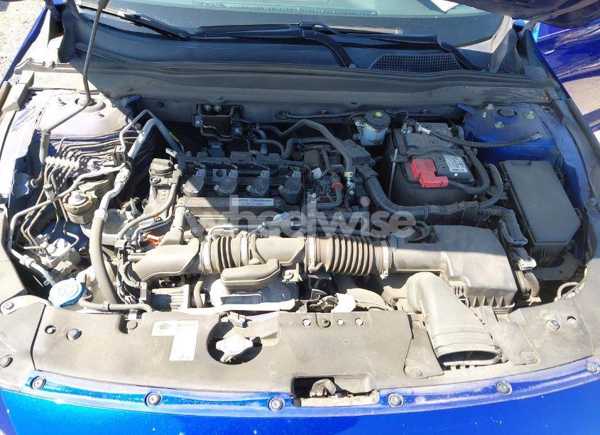 Photo 10 of 2018 Honda Accord SPORT (VIN 1HGCV1F3XJA193521)