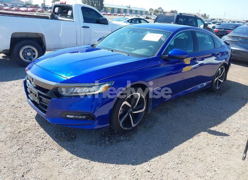 Photo 2 of 2018 Honda Accord SPORT (VIN 1HGCV1F3XJA193521)