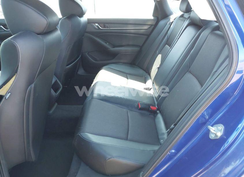 Photo 8 of 2018 Honda Accord SPORT (VIN 1HGCV1F3XJA193521)