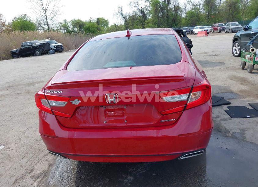 Photo 16 of 2018 Honda Accord SPORT (VIN 1HGCV1F3XJA236058)