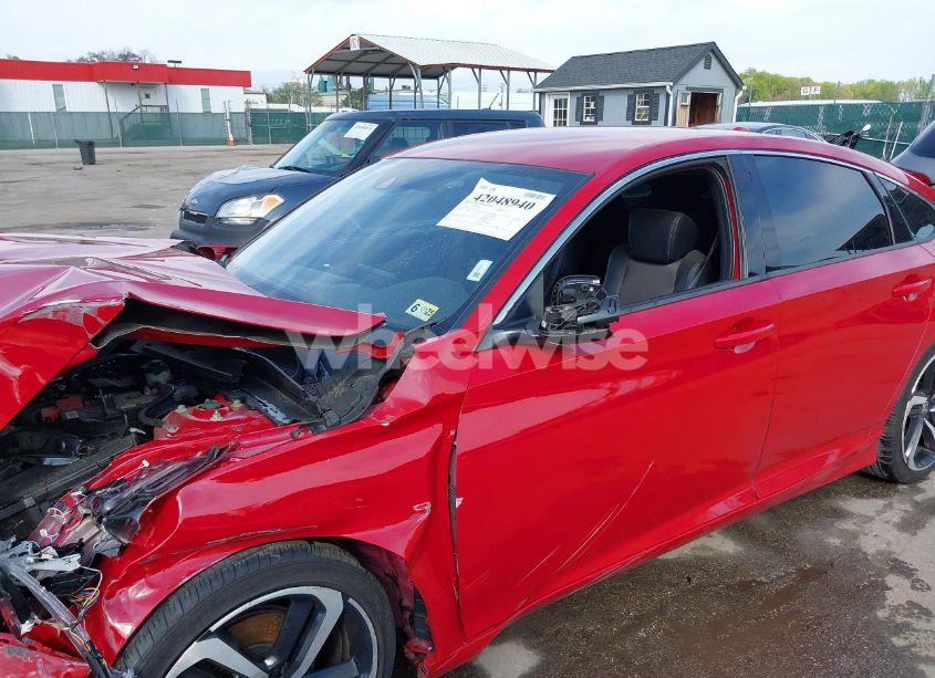 Photo 17 of 2018 Honda Accord SPORT (VIN 1HGCV1F3XJA236058)