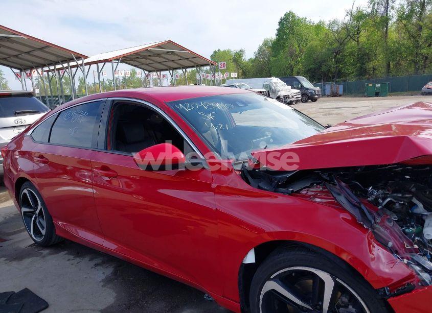 Photo 18 of 2018 Honda Accord SPORT (VIN 1HGCV1F3XJA236058)