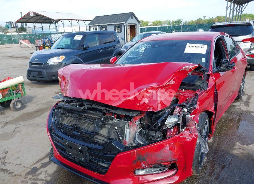 Photo 6 of 2018 Honda Accord SPORT (VIN 1HGCV1F3XJA236058)