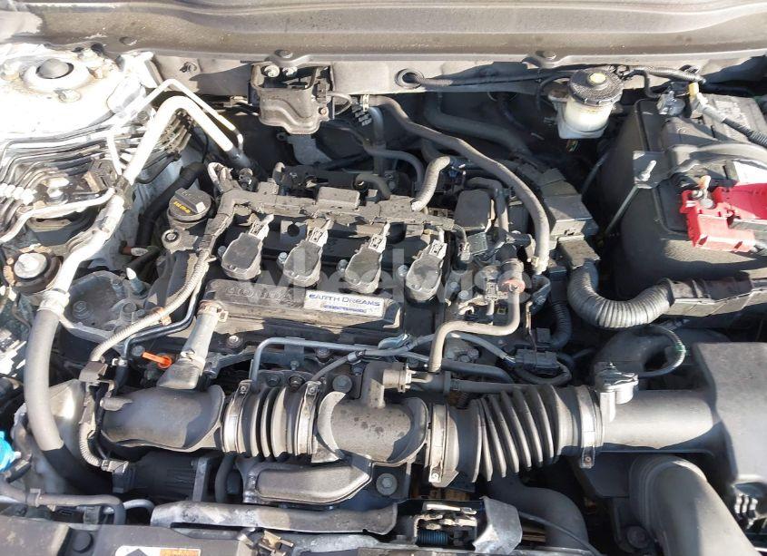 Photo 10 of 2018 Honda Accord SPORT (VIN 1HGCV1F3XJA248470)