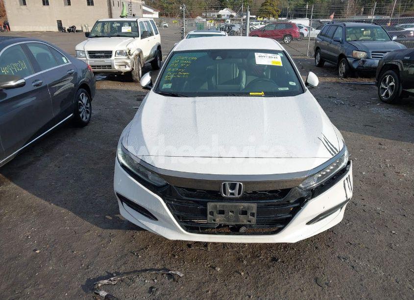 Photo 12 of 2018 Honda Accord SPORT (VIN 1HGCV1F3XJA248470)