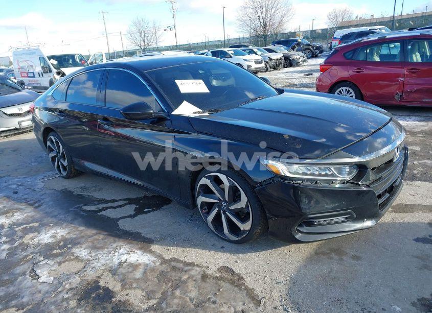 2018 Honda Accord SPORT (VIN 1HGCV1F3XJA251868) main photo