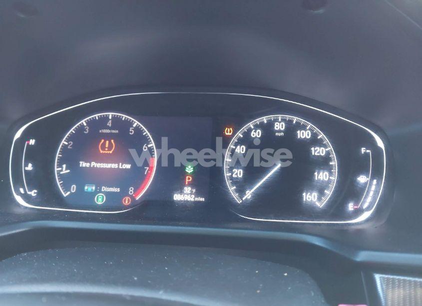 Photo 7 of 2018 Honda Accord SPORT (VIN 1HGCV1F3XJA251868)