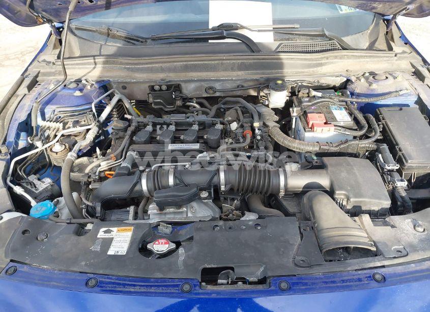 Photo 10 of 2018 Honda Accord SPORT (VIN 1HGCV1F3XJA253362)