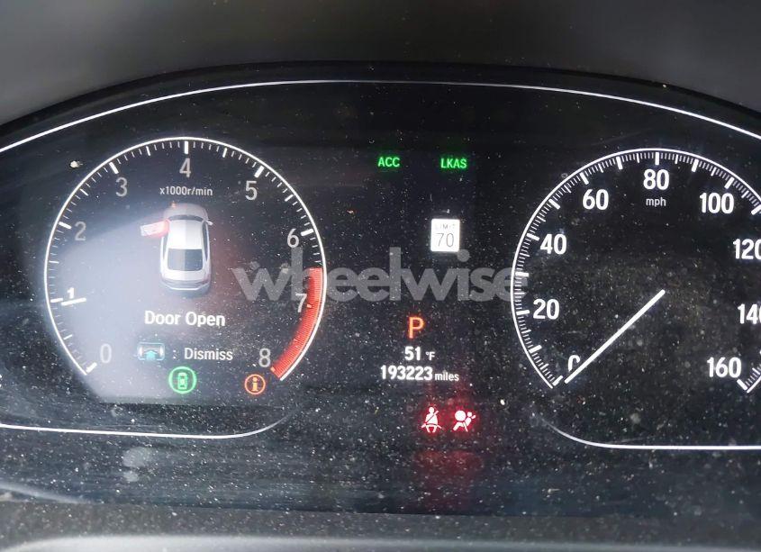 Photo 15 of 2018 Honda Accord SPORT (VIN 1HGCV1F3XJA253362)