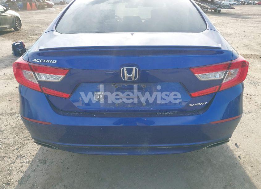 Photo 16 of 2018 Honda Accord SPORT (VIN 1HGCV1F3XJA253362)