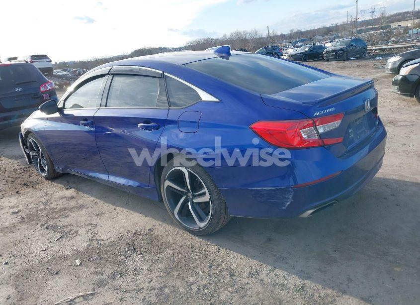 Photo 3 of 2018 Honda Accord SPORT (VIN 1HGCV1F3XJA253362)