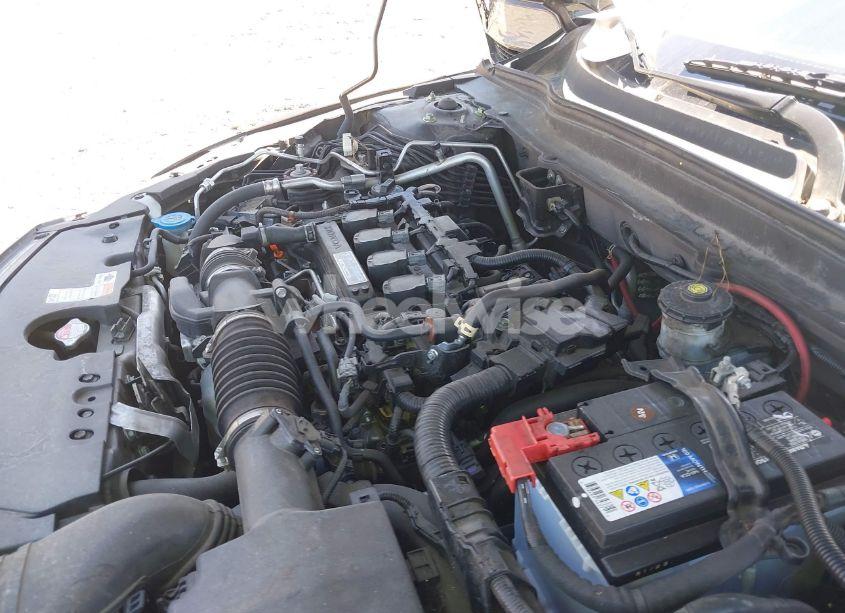 Photo 10 of 2018 Honda Accord SPORT (VIN 1HGCV1F3XJA738035)