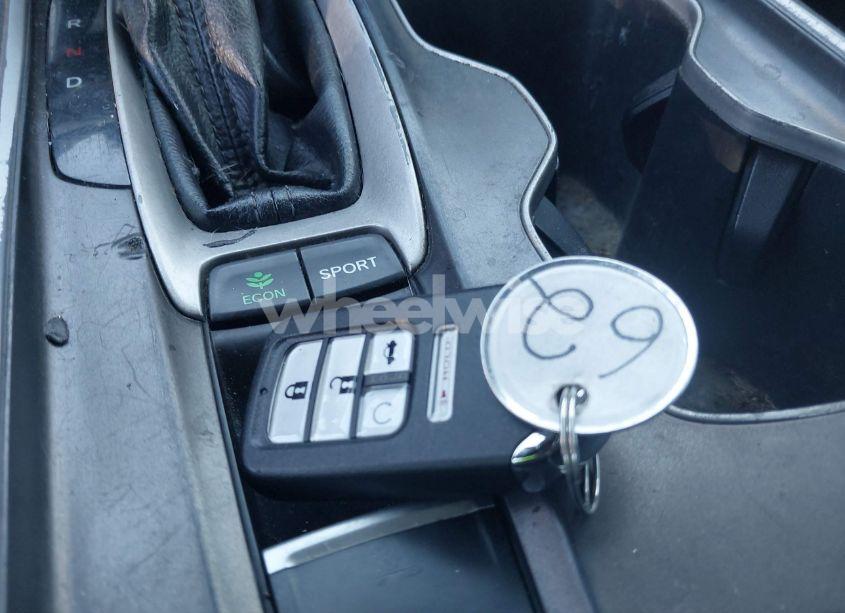 Photo 11 of 2018 Honda Accord SPORT (VIN 1HGCV1F3XJA738035)