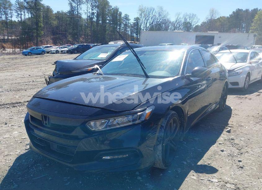 Photo 2 of 2018 Honda Accord SPORT (VIN 1HGCV1F3XJA738035)