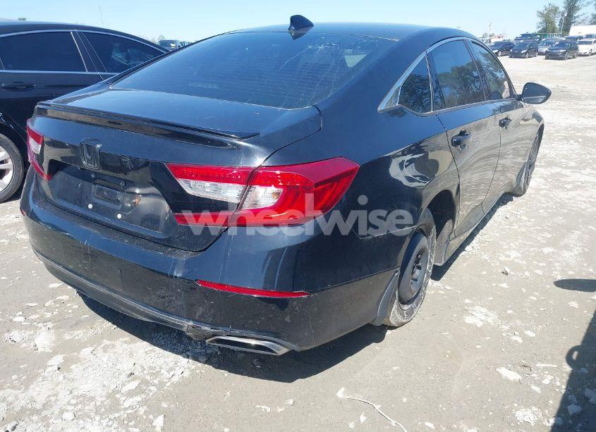 Photo 6 of 2018 Honda Accord SPORT (VIN 1HGCV1F3XJA738035)
