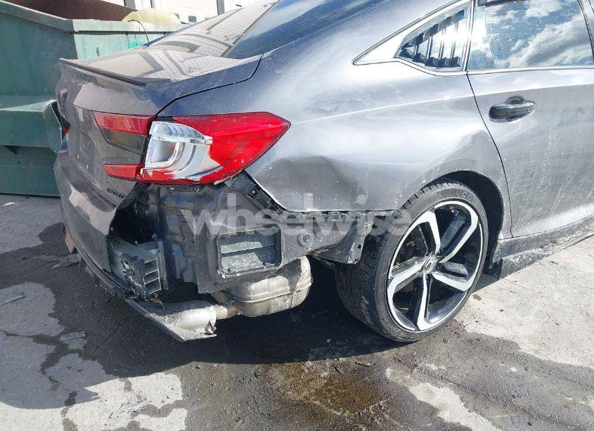Photo 18 of 2019 Honda Accord SPORT (VIN 1HGCV1F3XKA013701)